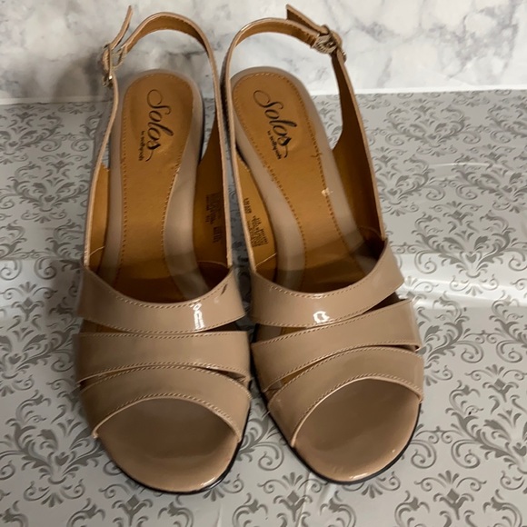 Solos by softpots shoes, size 9.5 - Picture 1 of 6